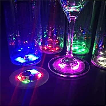 Işıklı Yapışkanlı Bardak Altı Aparatı Ledli 3 Modlu 