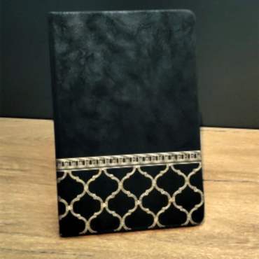 Gold İşlemeli Siyah Deri Defter
